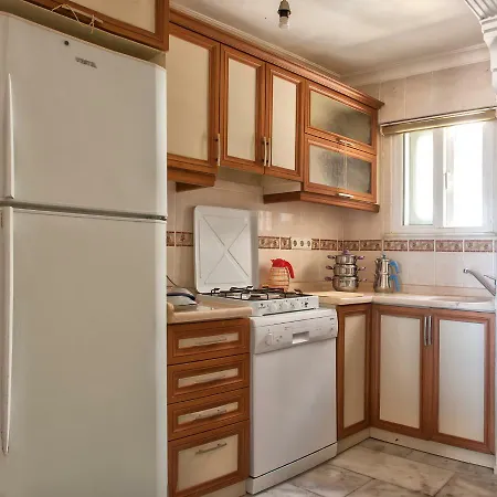 Gunesli Tepe Konuk Evi Kuşadası